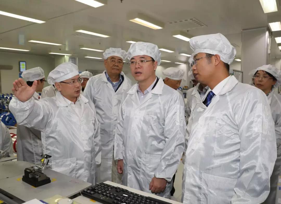 強強聯合，共筑未來 亨通與東南大學攜手成立光/量子通信與傳感技術聯合研究中心